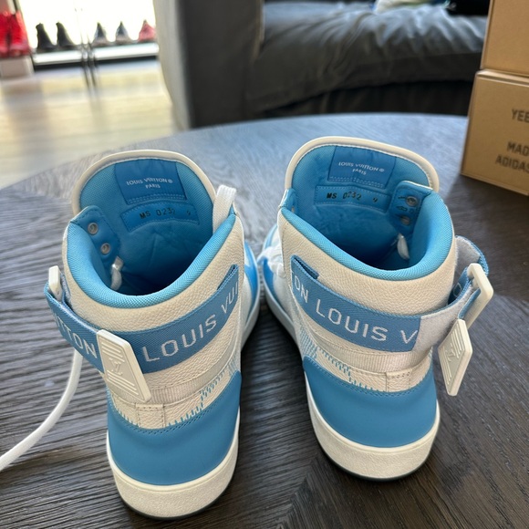 Louis Vuitton | Louis Vuitton RIVOLI SNEAKER BOOT - Picture 3 of 6